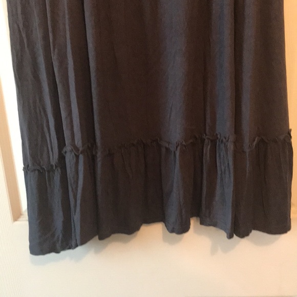 Trendy United brand Skirt - Picture 2 of 4